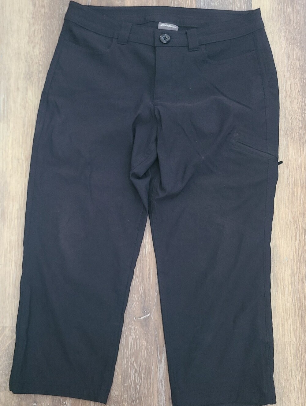 Eddie Bauer Black Cropped/Capri Pants Size 4